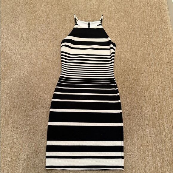 Design Lab Lord and Taylors Striped Black and White High neck Dress - Picture 1 of 5